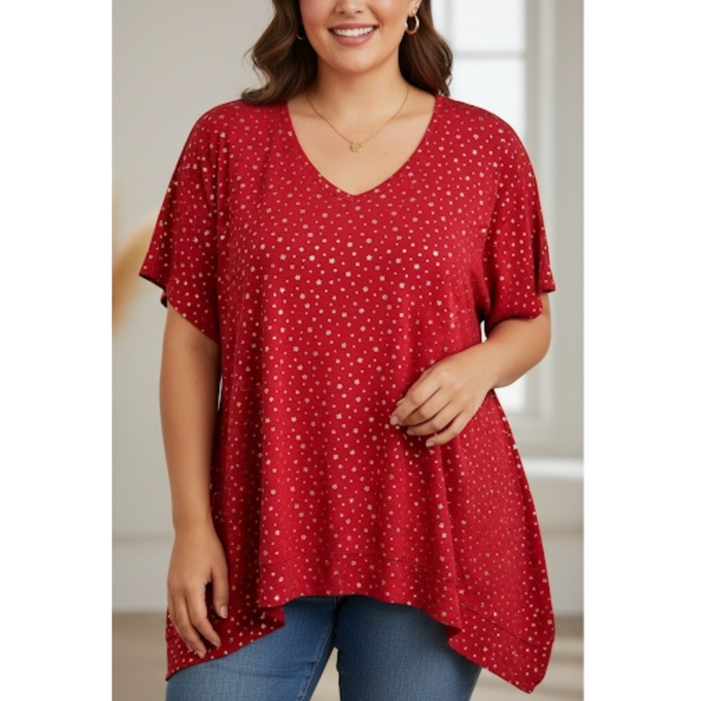 Lane Bryant Vneck Sharkbite hem Star print tee Red Size 18/20